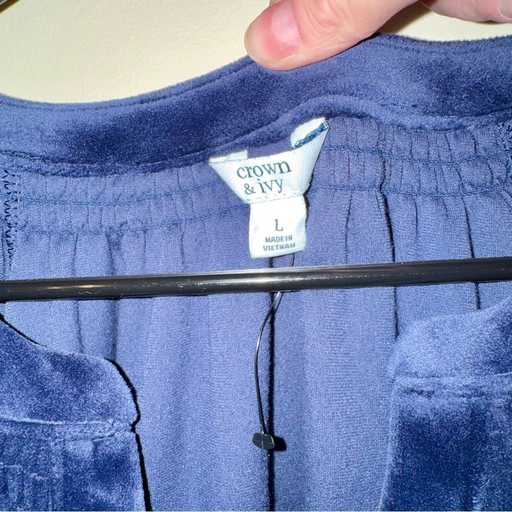 NWOT Crown & Ivy Midnight Blue Blouse - Picture 6 of 10